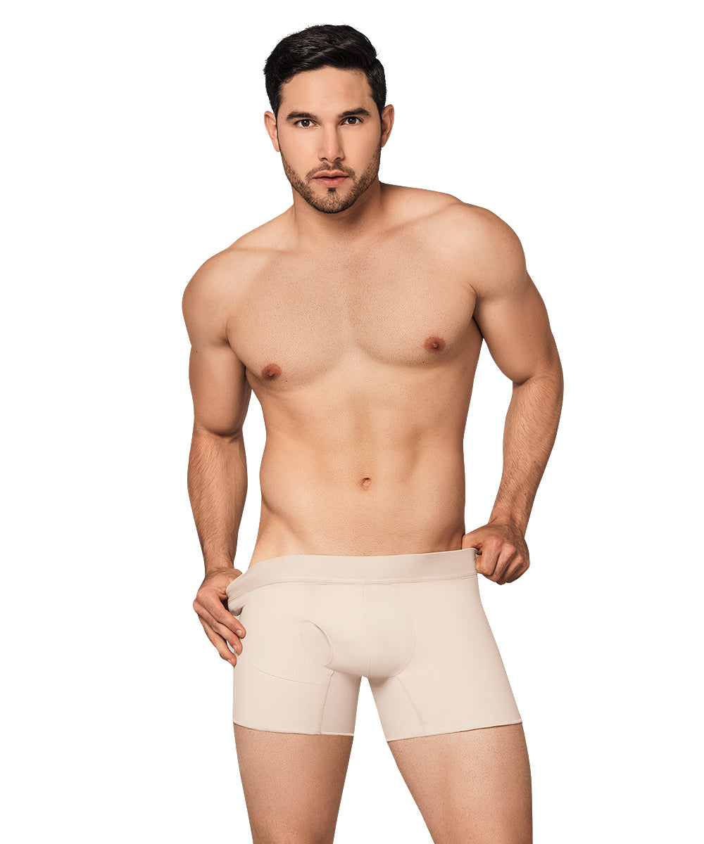 Boxer Lifts Buttocks